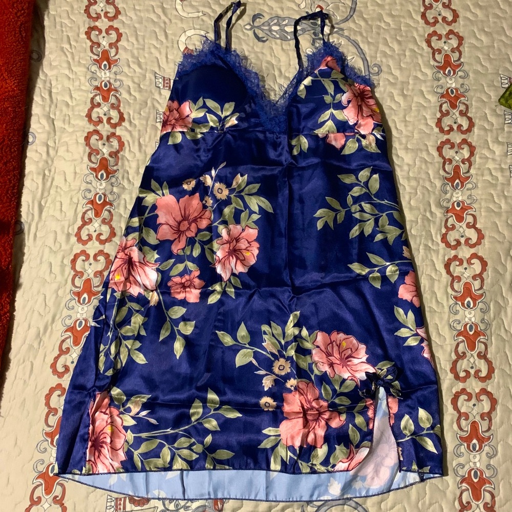 NWT Women’s blue floral silk lingerie sleep dress